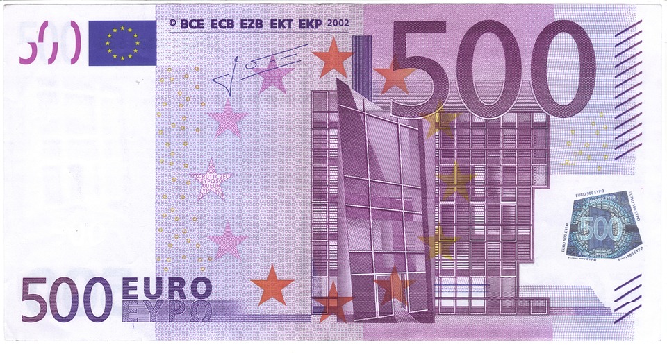 pět set eur